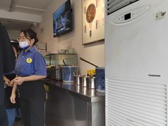 -包整·丝娃娃(一览甲秀楼风景店)