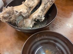 -余百年·现烧烧腊(布吉金利店)