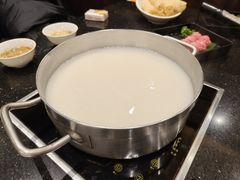 -一哥澳门豆捞 · 十八年经典澳门火锅(四季天地店)