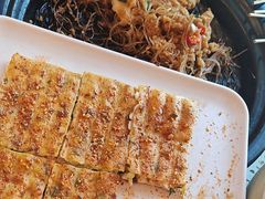 -小董哥烤串·爆汁大油边(故宫店)