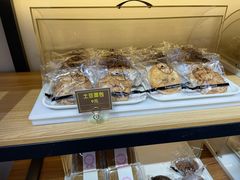 -韩国利尔面包(桂林路店)