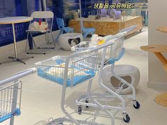 -怪兽屋·羊驼·猫咖·狗咖(俊华广场店)