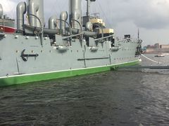 -阿芙乐尔号巡洋舰