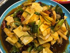 -瑞杰烧烤店·24小时营业(山东路店)