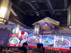 -川流不息·地道川菜·小龙虾(新松江路店)