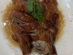 -东豪园林海鲜酒家(南港路辅路店)