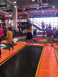 -嗨翻Hi-Fun竞技主题乐园·蹦床团建生日聚会(五棵松华熙店)