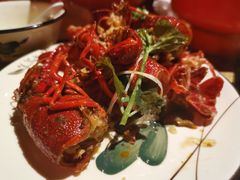 -虾弄弄海派小龙虾·牛羊蝎子火锅