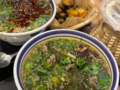 -云阿蛮云南生烫牛肉米线(奉贤路店)