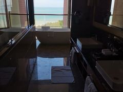 -三亚湾海居铂尔曼度假酒店