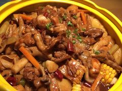 -多嘴超级肉蟹煲(杉杉国潮主题店)