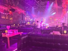 -喜鹊音乐酒馆(西街店)