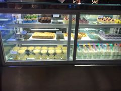 面包甜点陈列柜-芭菲盛宴·环球美食(北城国际店)