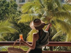 -亚龙湾喜来登·美景台大堂吧