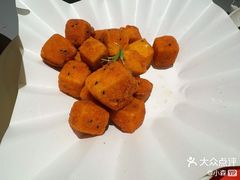 -桂满陇·手作小笼包&江南叫花鸡(中山公园店)