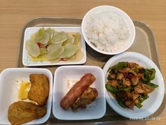 -老乡鸡(西岸凤巢店)