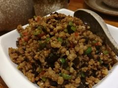 云南酸腌菜炒肉末-滇香肴·云南菜蒸汽石锅鱼(云南北路店)