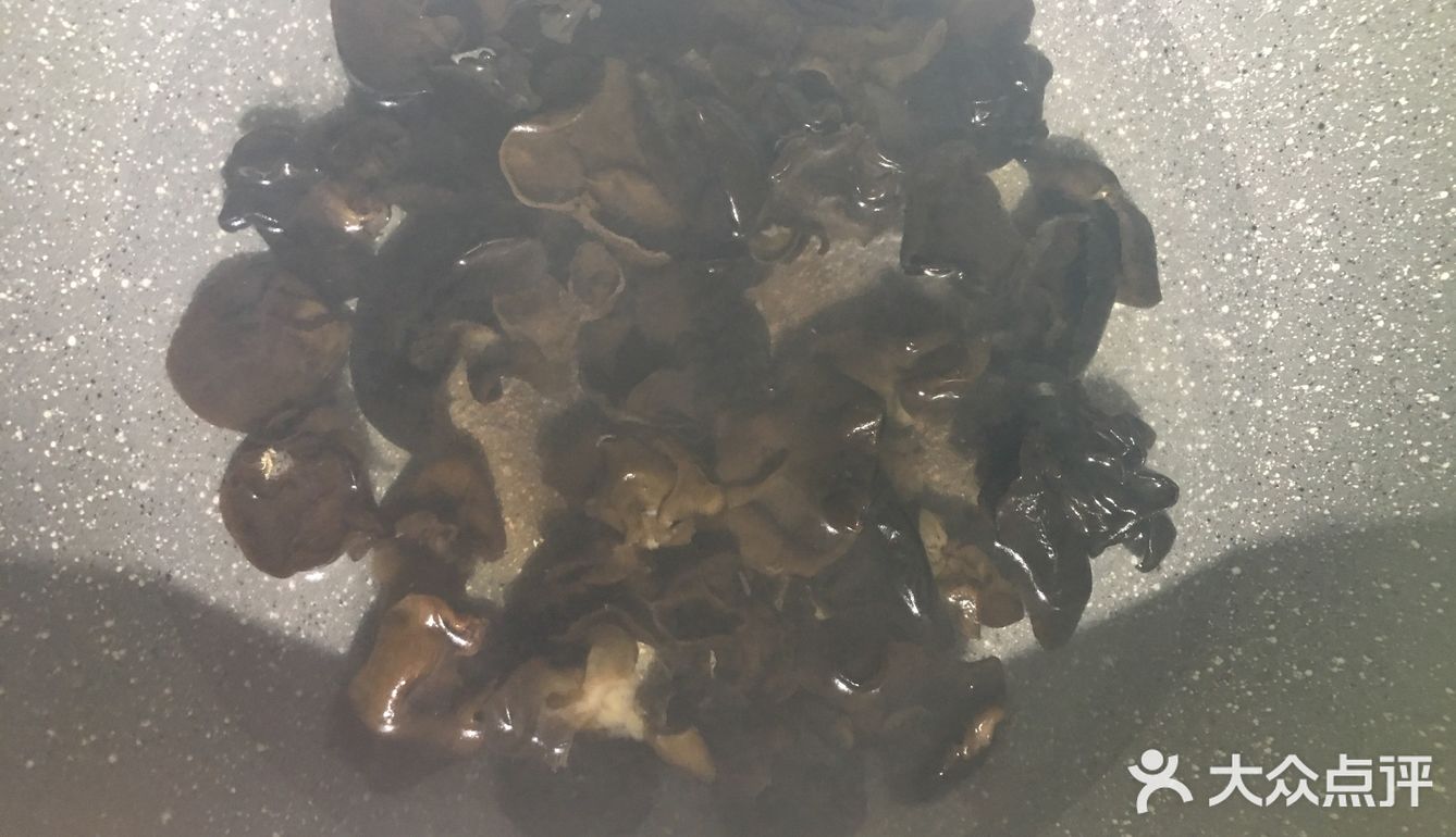 鬼怪👹#开胃#菜谱系列：柴鸡蛋炒木耳。