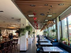 靠窗位-玫瑰西餐厅.意面披萨.牛排咖啡