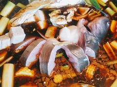 -忆乡情铁锅炖鱼饭店(延庆店)