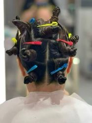 -PE SALON