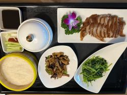 -爱陪伴尊享月子中心(国际店)