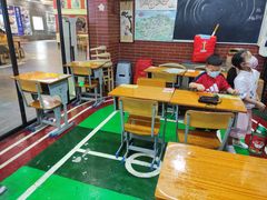 大堂-董顺桃老长沙臭豆腐(融创店)