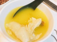 -鲜入围煮花胶鸡海鲜火锅