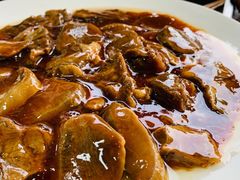 黄焖牛肉-清真穆记涮羊肉老味铜锅烧烤涮