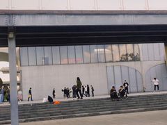 -龙美术馆西岸馆-停车场