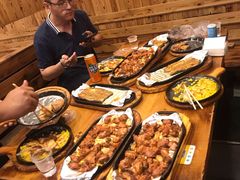 -老东镇啤酒屋海鲜加工·蒸汽海鲜·海鲜烧烤(台东店)