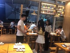 大堂-木屋烧烤(坂田天安云谷店)