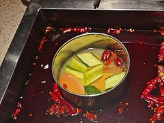 -二荆条·蜀鲜汇城市森林火锅