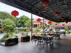-美食村花园餐厅