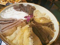 -哥老官重庆美蛙鱼头(松江地中海十八哥店)