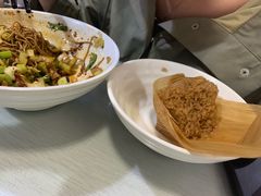 -崇州余荞面(落虹桥店)
