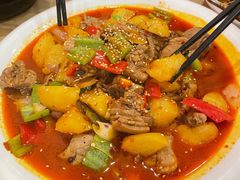 新疆大盘鸡-秦䩊会·陕西biangbiang面(畹町路店)