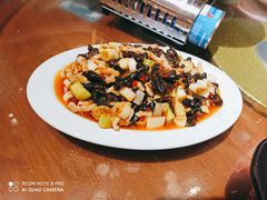 鱼香肉丝-付掌柜在成都·热炒砂锅集(金禾店)