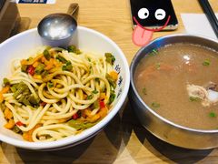 武汉热干面-文叔·湖北名小吃·小龙虾(华强北店)
