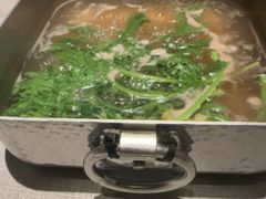 -左庭右院鲜牛肉火锅黑金店(陆家嘴中心店)