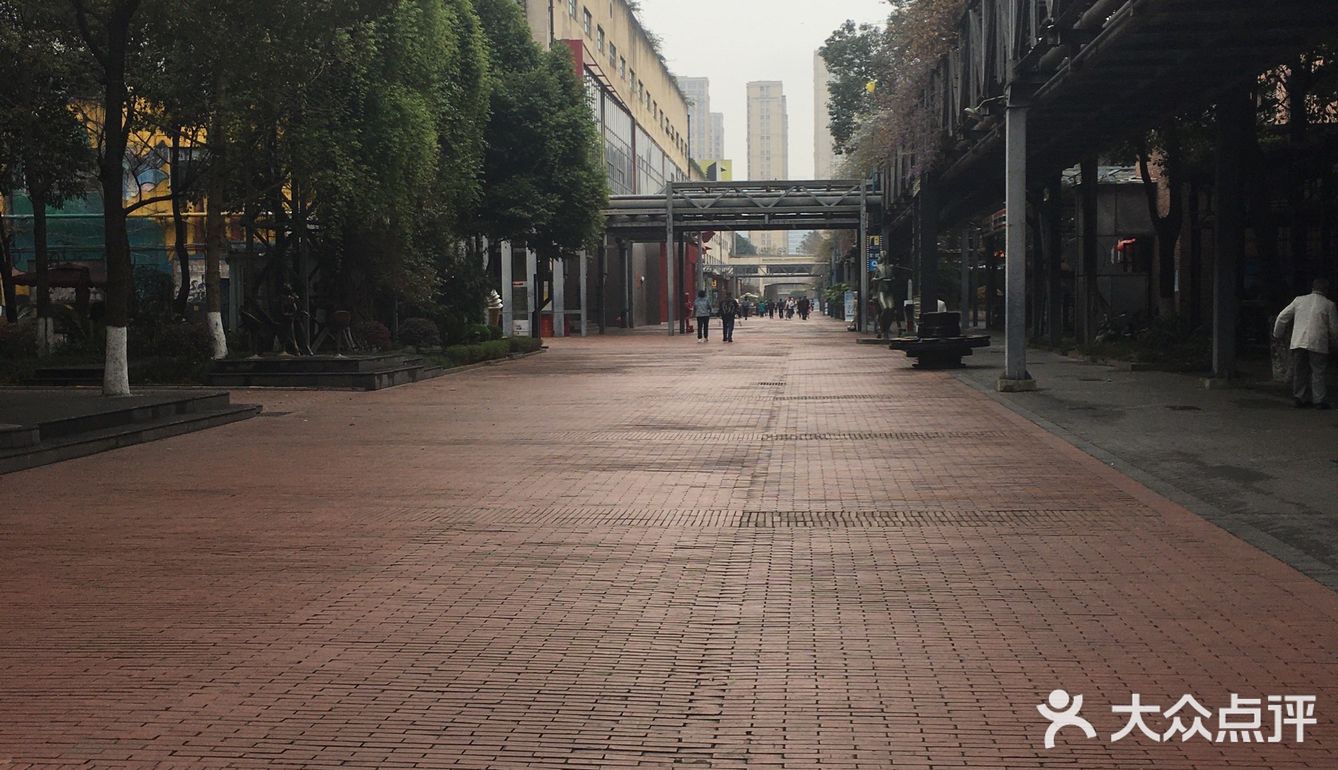 快来[胜利]东郊记忆公园看火车头🚄