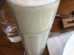 香蕉奶昔-ZEMOCAFE·FUSION FOOD(西交利物浦店)