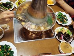 -鸿运楼老北京铜锅涮肉  烤串(木樨园店)