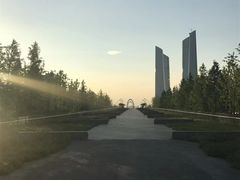 -南京眼步行桥