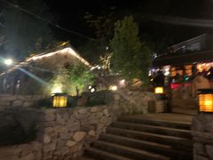 -百里峡七彩艺术小镇