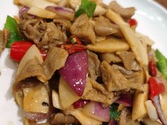 -清真·玛丽亚新疆菜主题餐厅(浙江中路店)