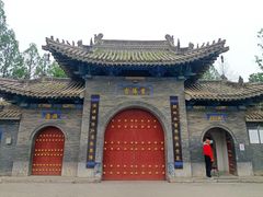 -活死人墓
