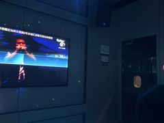 -唯爱KTV聚会餐厅(仙林东城汇店)