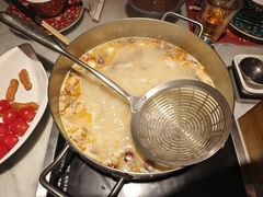 -尚尚仙·酸汤猪手·猪肚鸡火锅(华联万柳购物中心店)