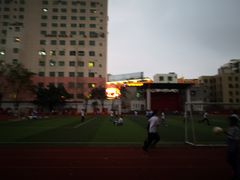 -海口市第一中学